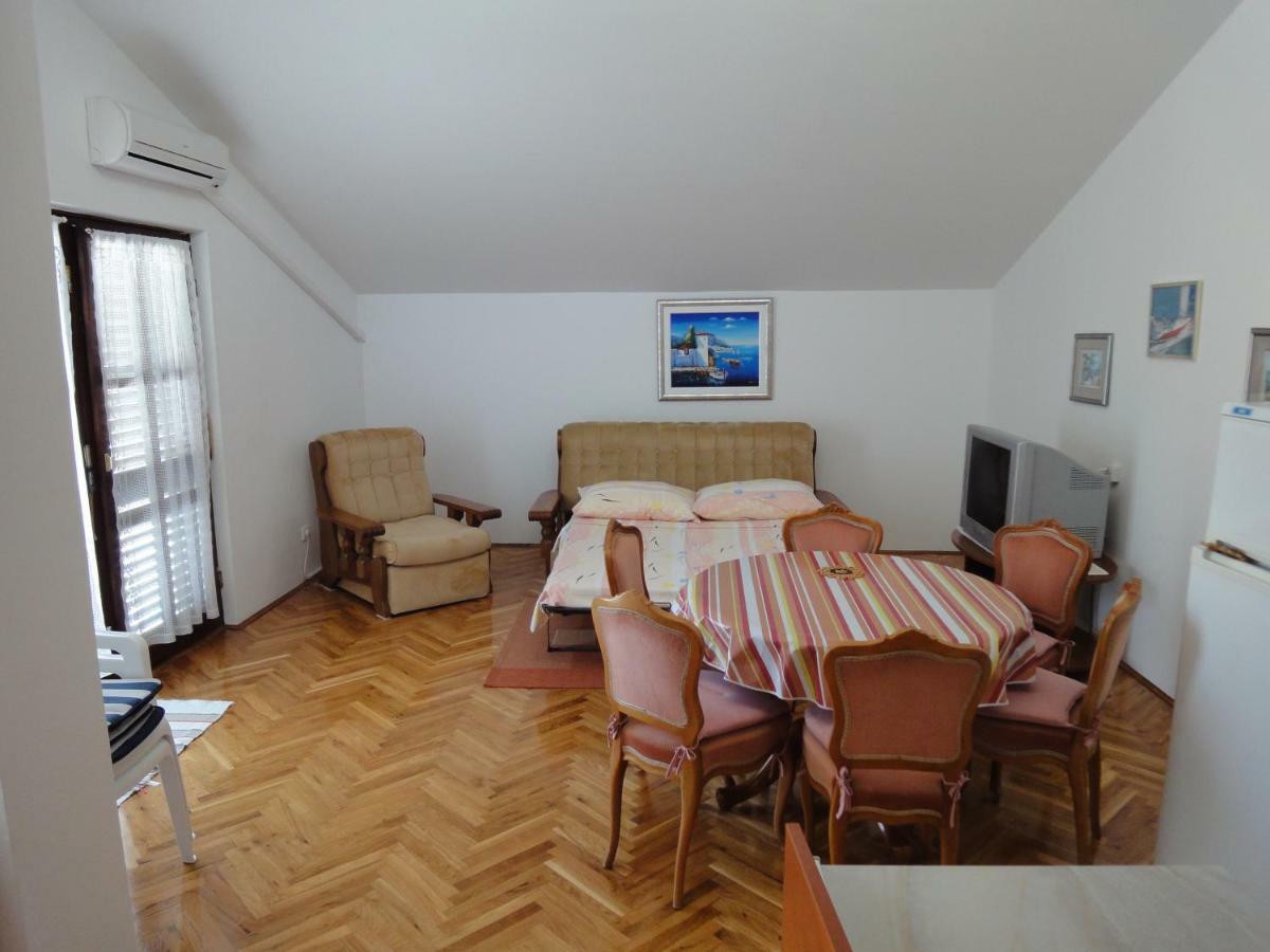 Artneo Apartmani Novalja Εξωτερικό φωτογραφία
