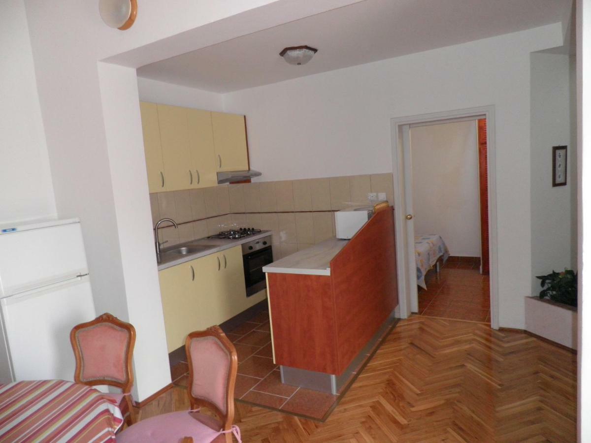 Artneo Apartmani Novalja Εξωτερικό φωτογραφία