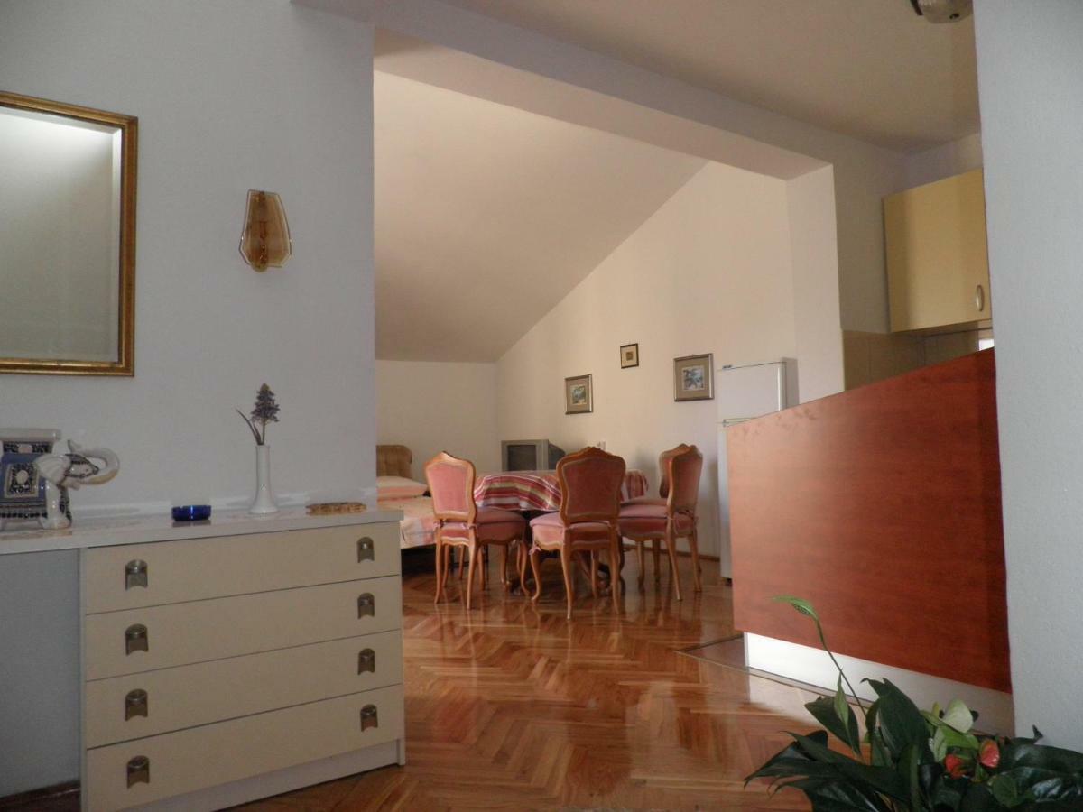 Artneo Apartmani Novalja Εξωτερικό φωτογραφία